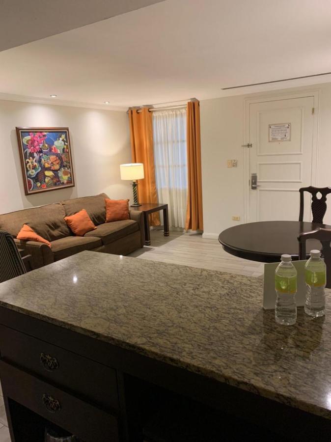 מונטריי Rose Hotel מראה חיצוני תמונה